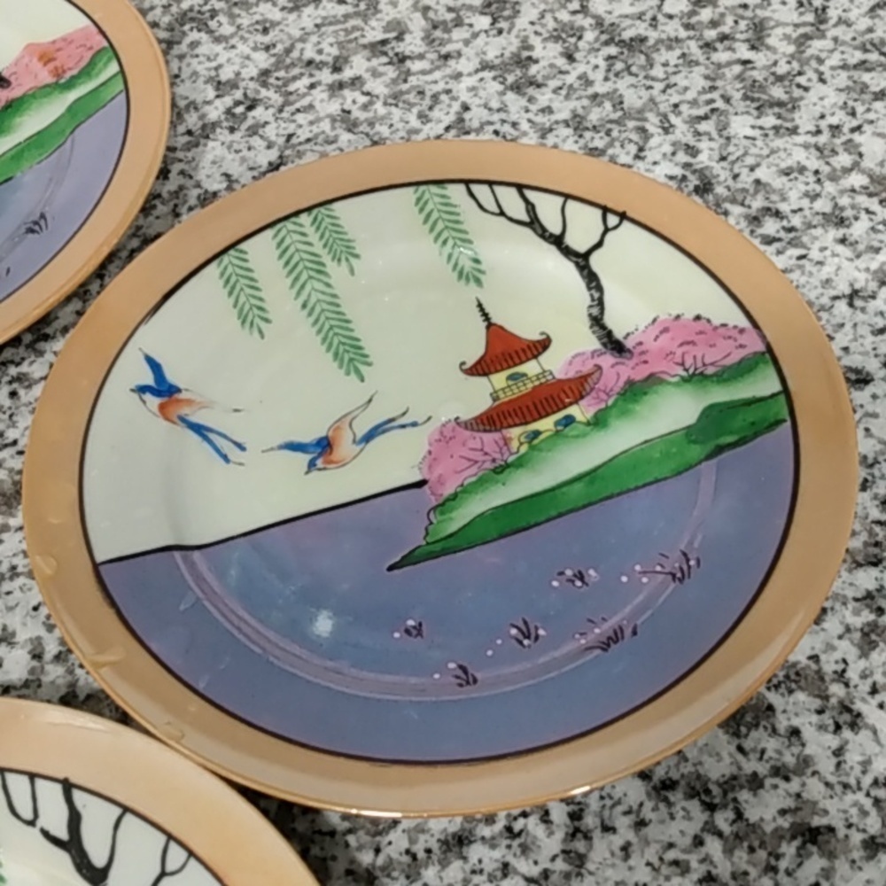 4 Vintage Japanese Gold trimmed plates - Picture 7 of 12